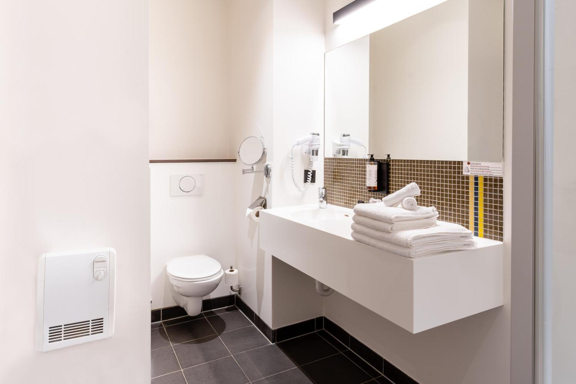Hotel Stayen Синт-Трёйден Экстерьер фото